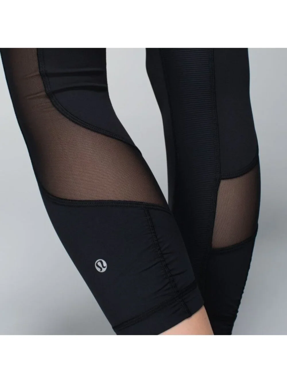 Lululemon Seek The Heat Crop Black 25